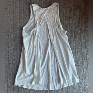 Lululemon Athletica Women's Open Back Workout Top Blue/White